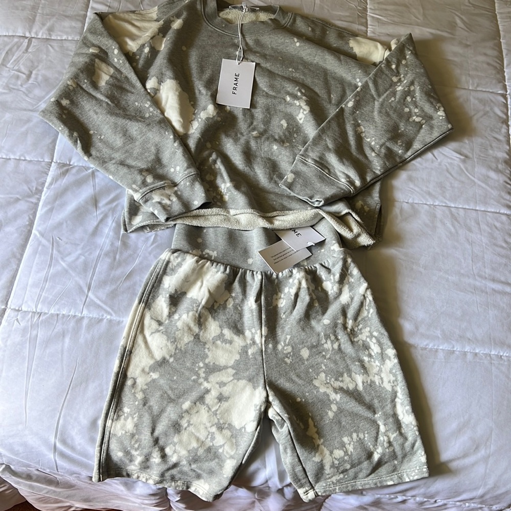Frame lounge set